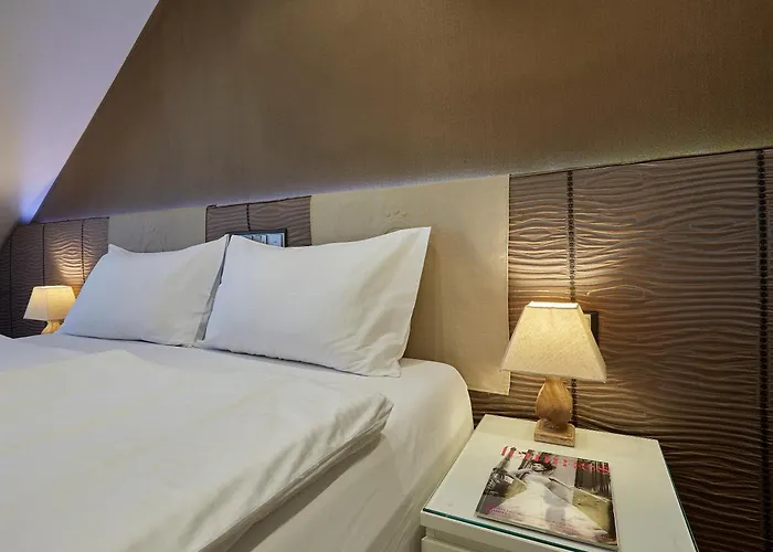 The Queen Luxury Apartments - Villa Cortina