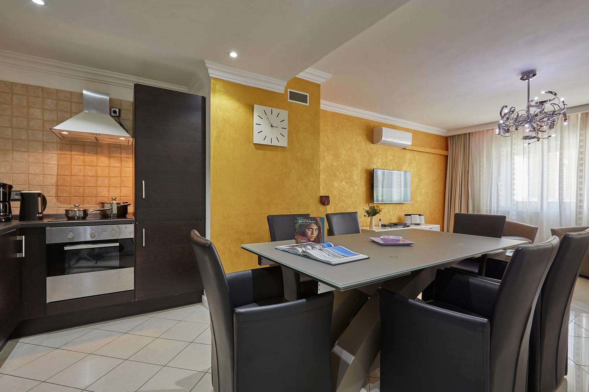 The Queen Luxury - Cortina Apartment Luxemburg